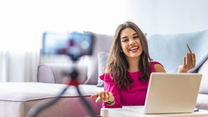 woman vlog 1024x683 1